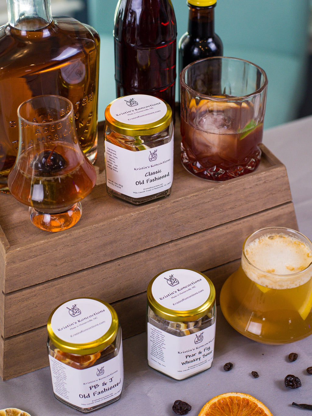 Bourbon Lover Gift Set – 3-Jar Old Fashioned & Whiskey Cocktail Kit