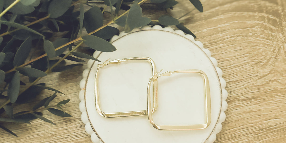 The Everyday Statement Hoop Square - Gold or Silver