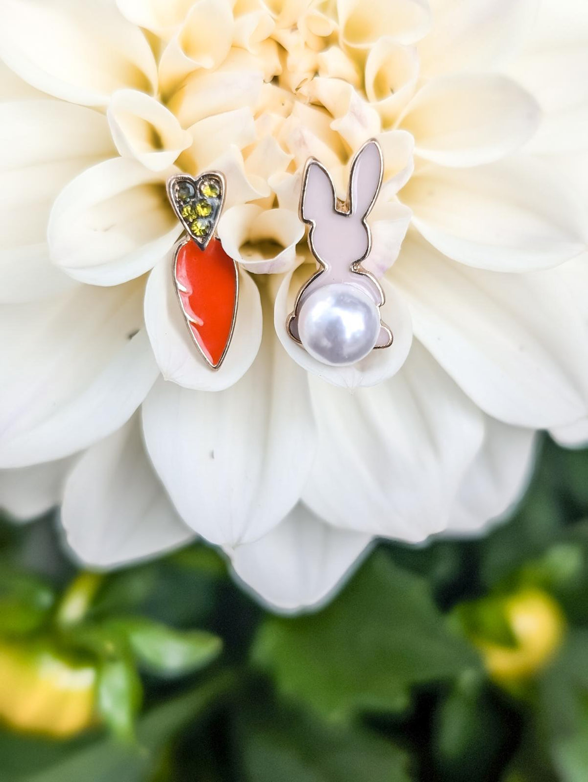 Adorable Bunny and Carrot Earrings