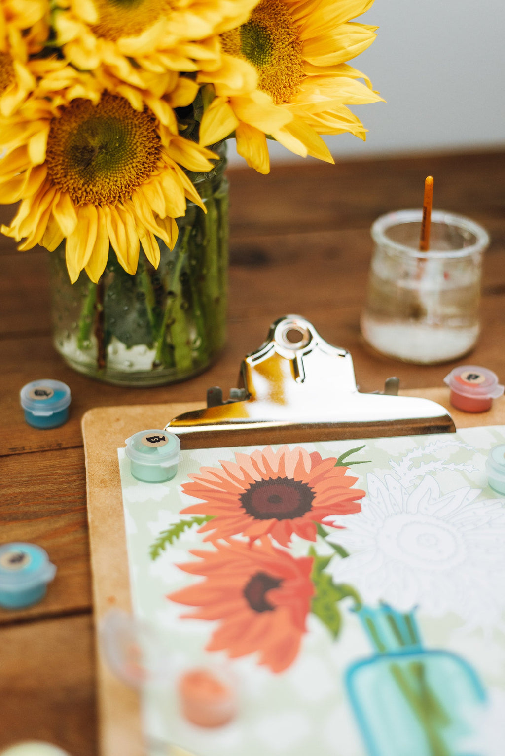 Sunflowers in Vase (orange) | 8x10 paint-by-number kit
