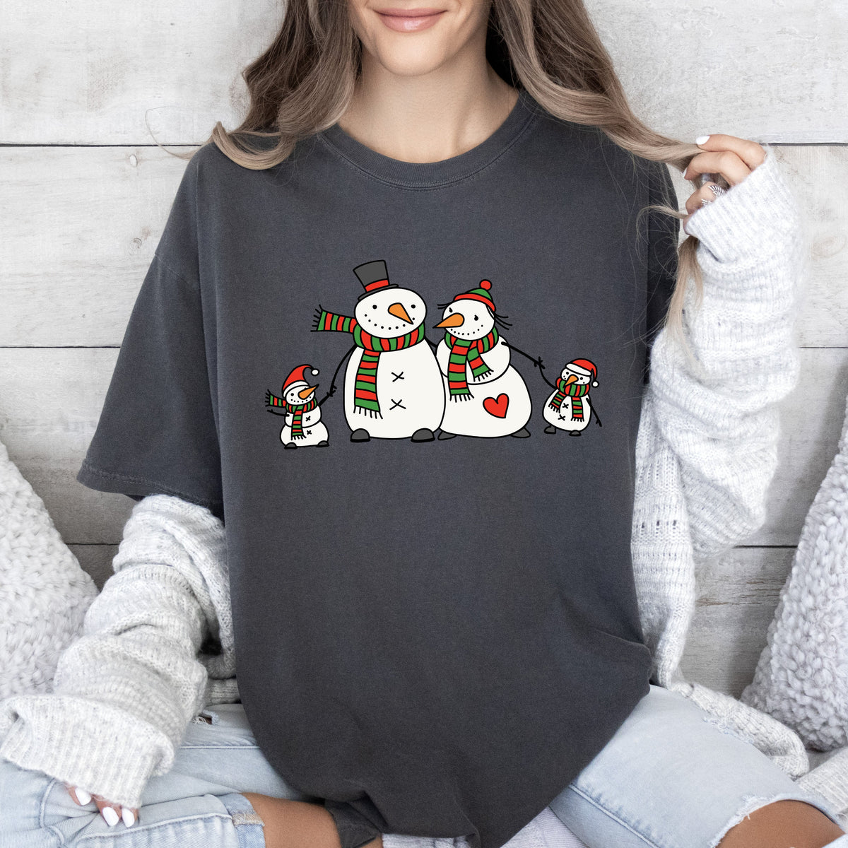 Cute Snowman Family Vintage Retro Christmas Scene With Cozy Winter Vibes Comfort Colors Tee
