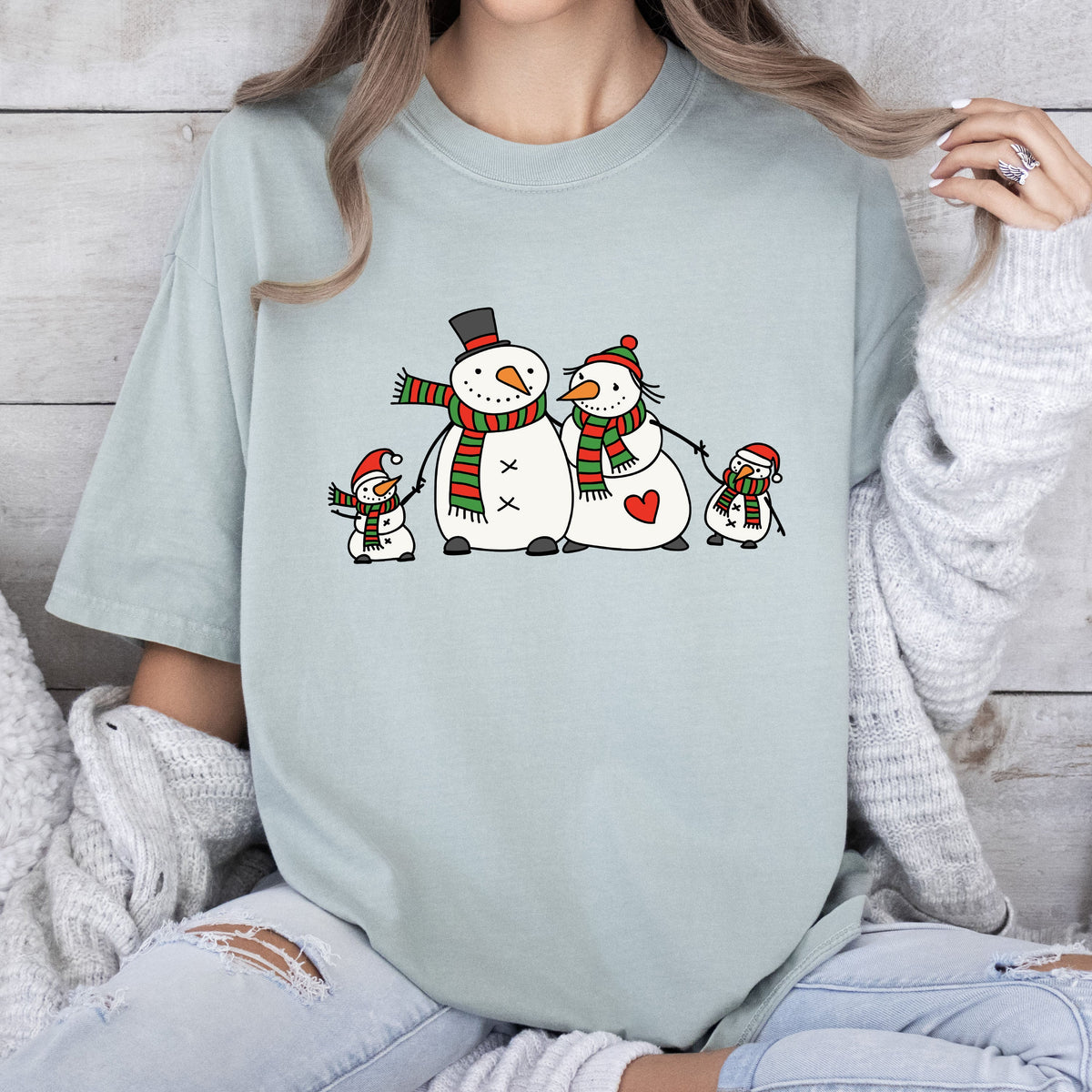Cute Snowman Family Vintage Retro Christmas Scene With Cozy Winter Vibes Comfort Colors Tee