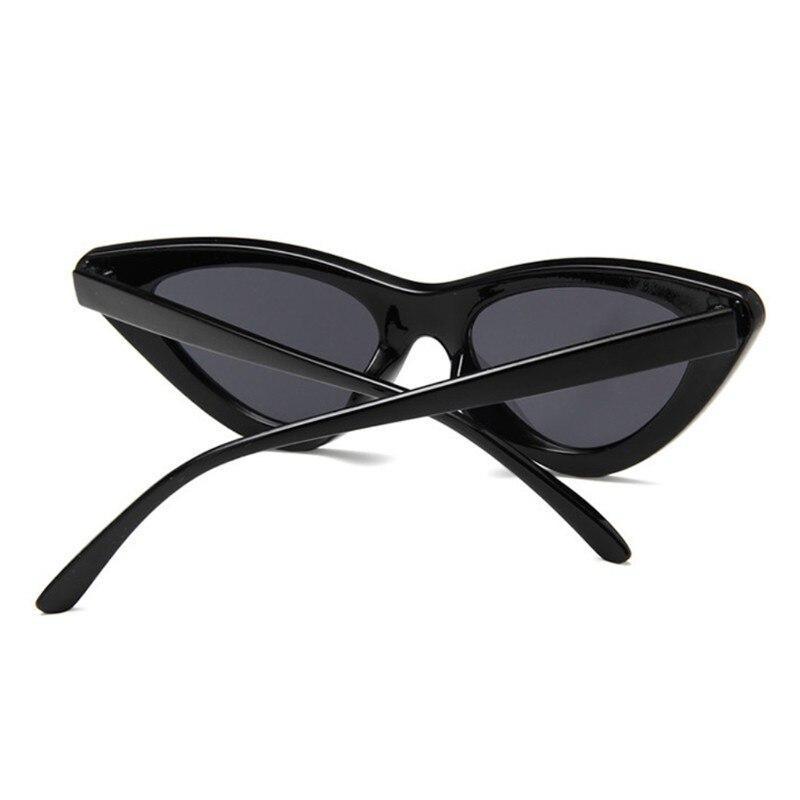 New Retro Fashion Sunglasses for Ladies and Women Brand Designer Vintage Cat Eye  Sunglasses Style  With UV400 Protection