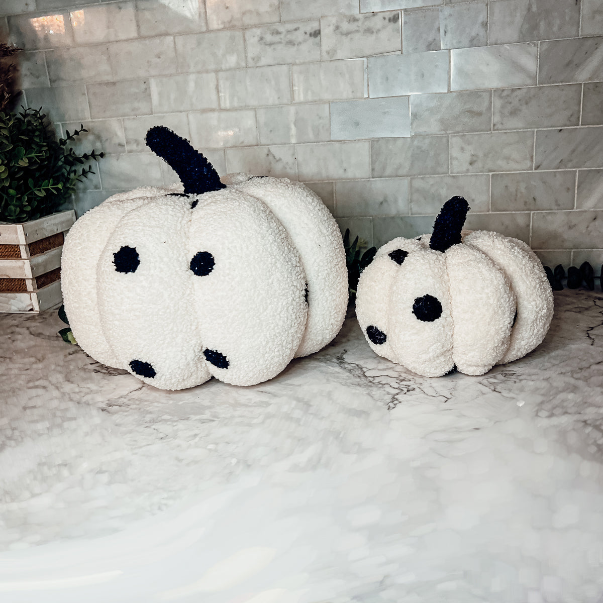 Plush Pumpkin Throw Pillow Decorative Fall Pillow Soft Cuddle Pumpkin Decor