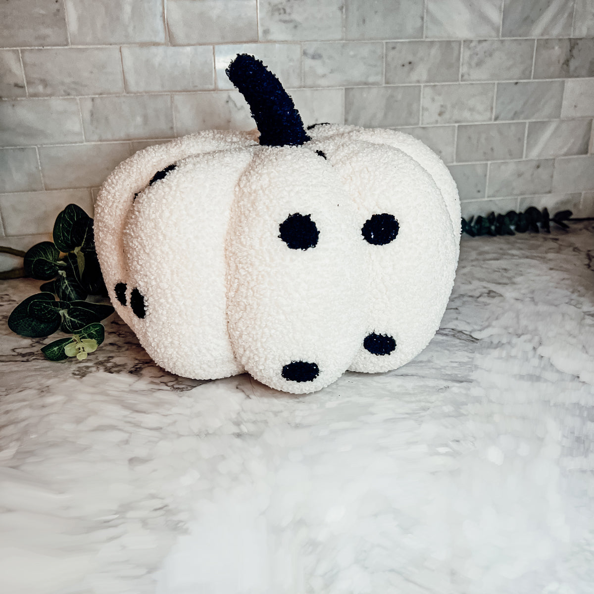 Plush Pumpkin Throw Pillow Decorative Fall Pillow Soft Cuddle Pumpkin Decor