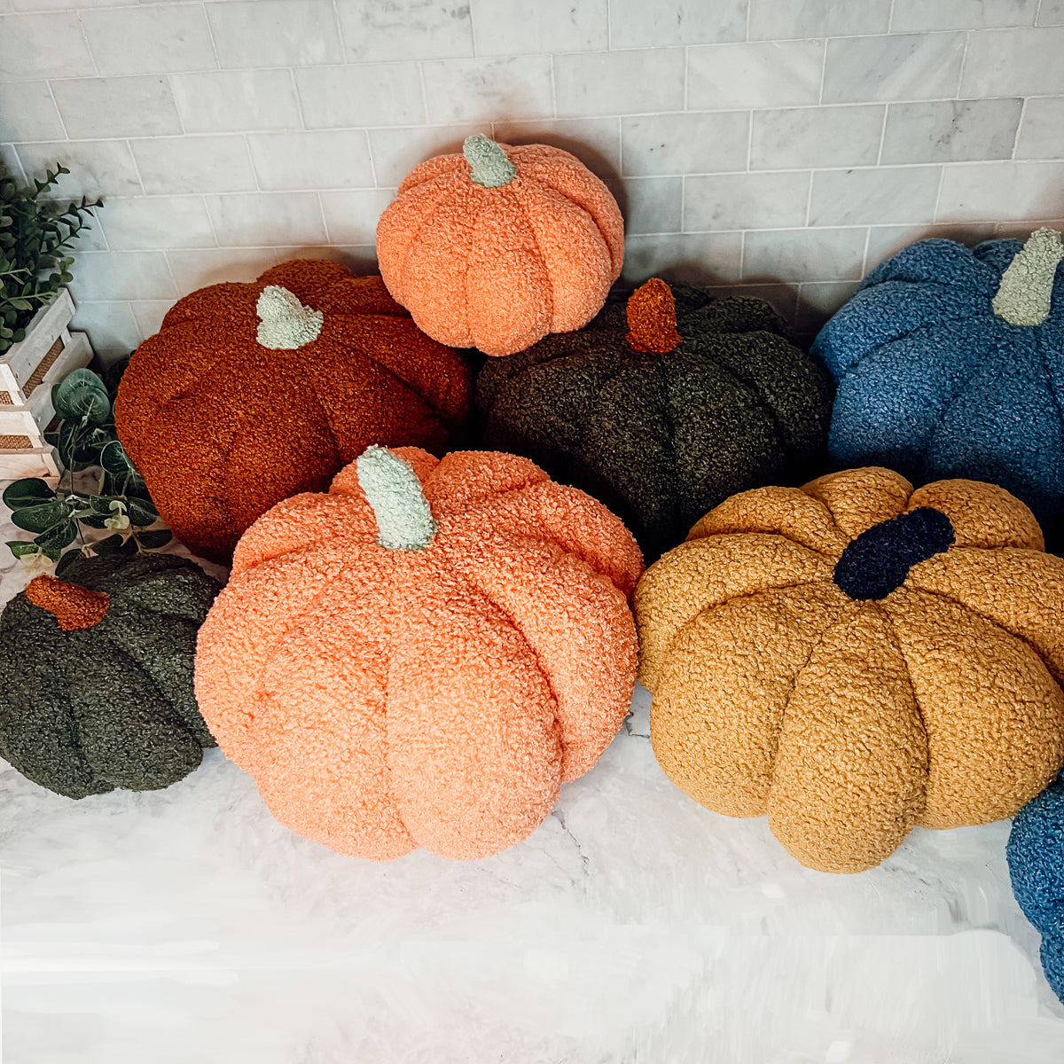 Plush Pumpkin Throw Pillow Decorative Fall Pillow Soft Cuddle Pumpkin Decor