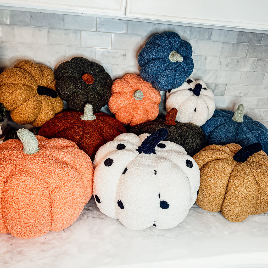 Plush Pumpkin Throw Pillow Decorative Fall Pillow Soft Cuddle Pumpkin Decor