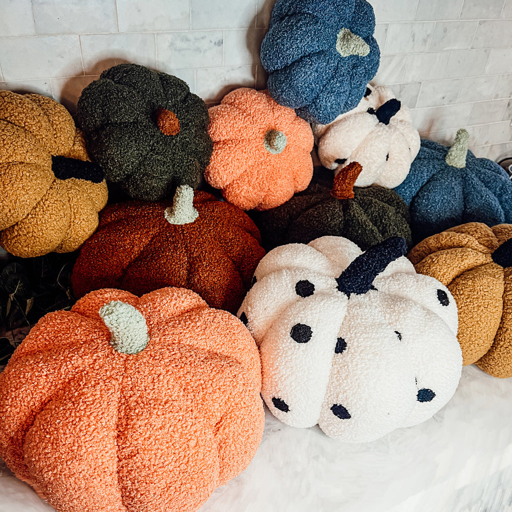 Plush Pumpkin Throw Pillow Decorative Fall Pillow Soft Cuddle Pumpkin Decor