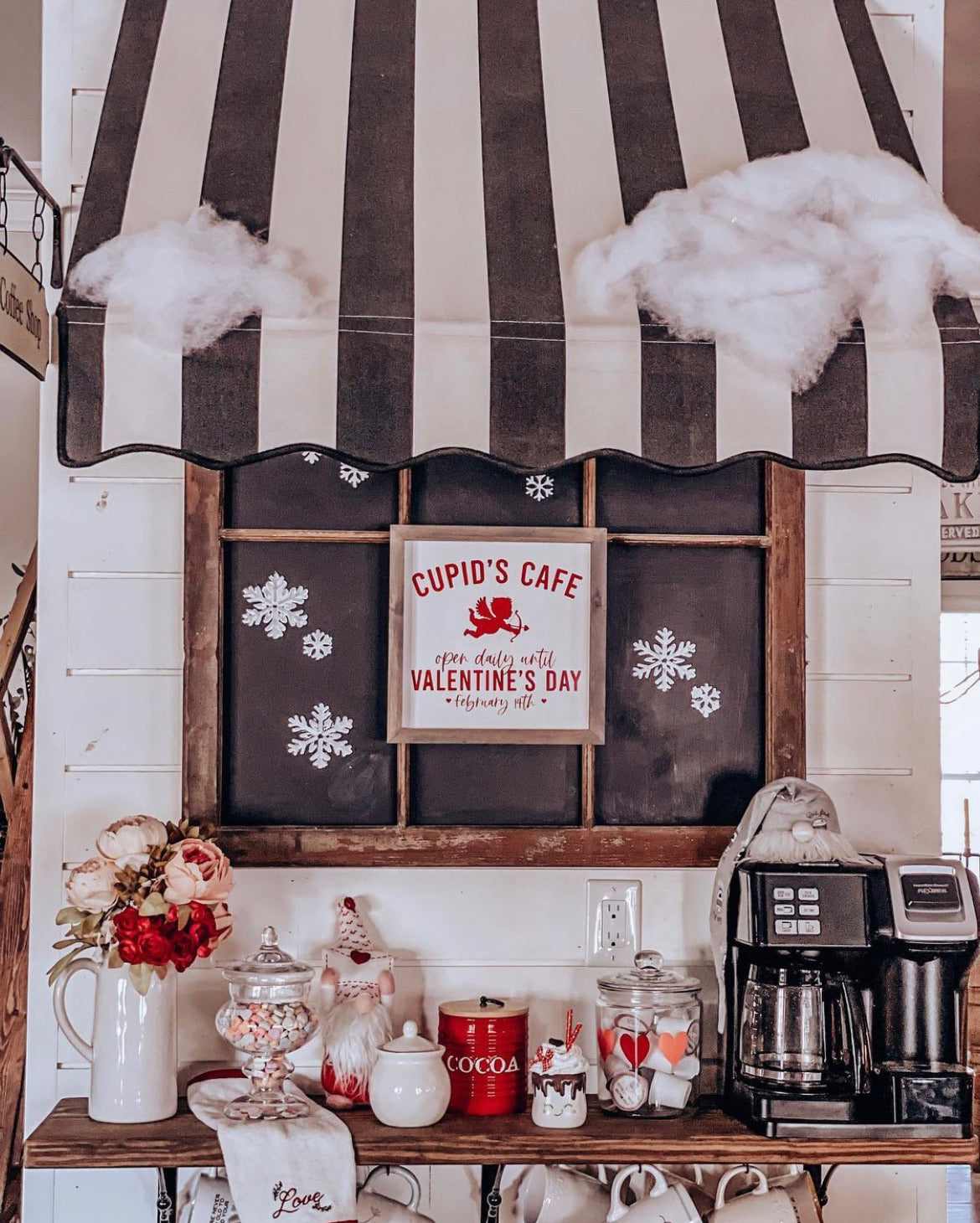 Cupid's Cafe <br>Framed Saying
