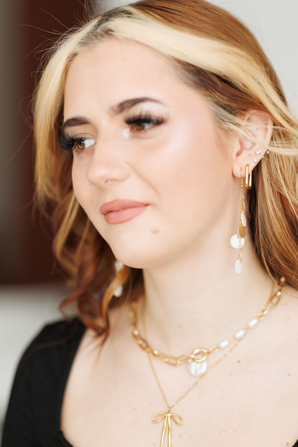Beautiful Faux Pearl Gold Link Necklace