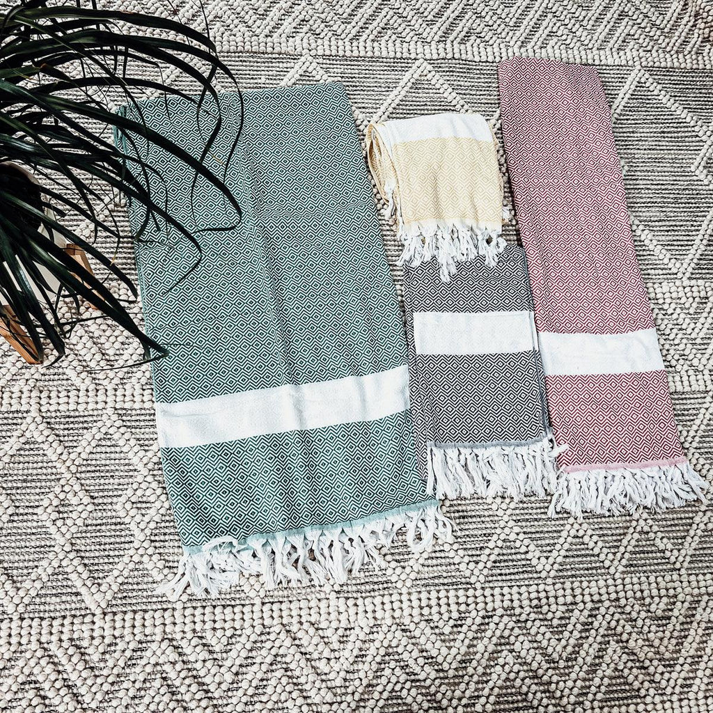 Haley Diamond Towel 200GSM