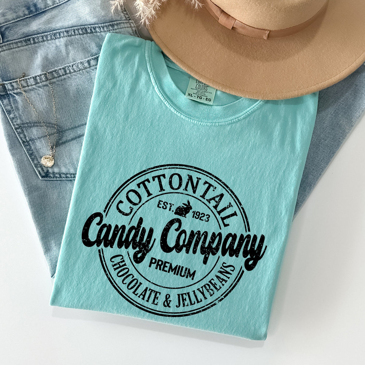 Cottontail Candy Company Retro Sign Easter Vintage Classic Artwork Comfort Colors Tee