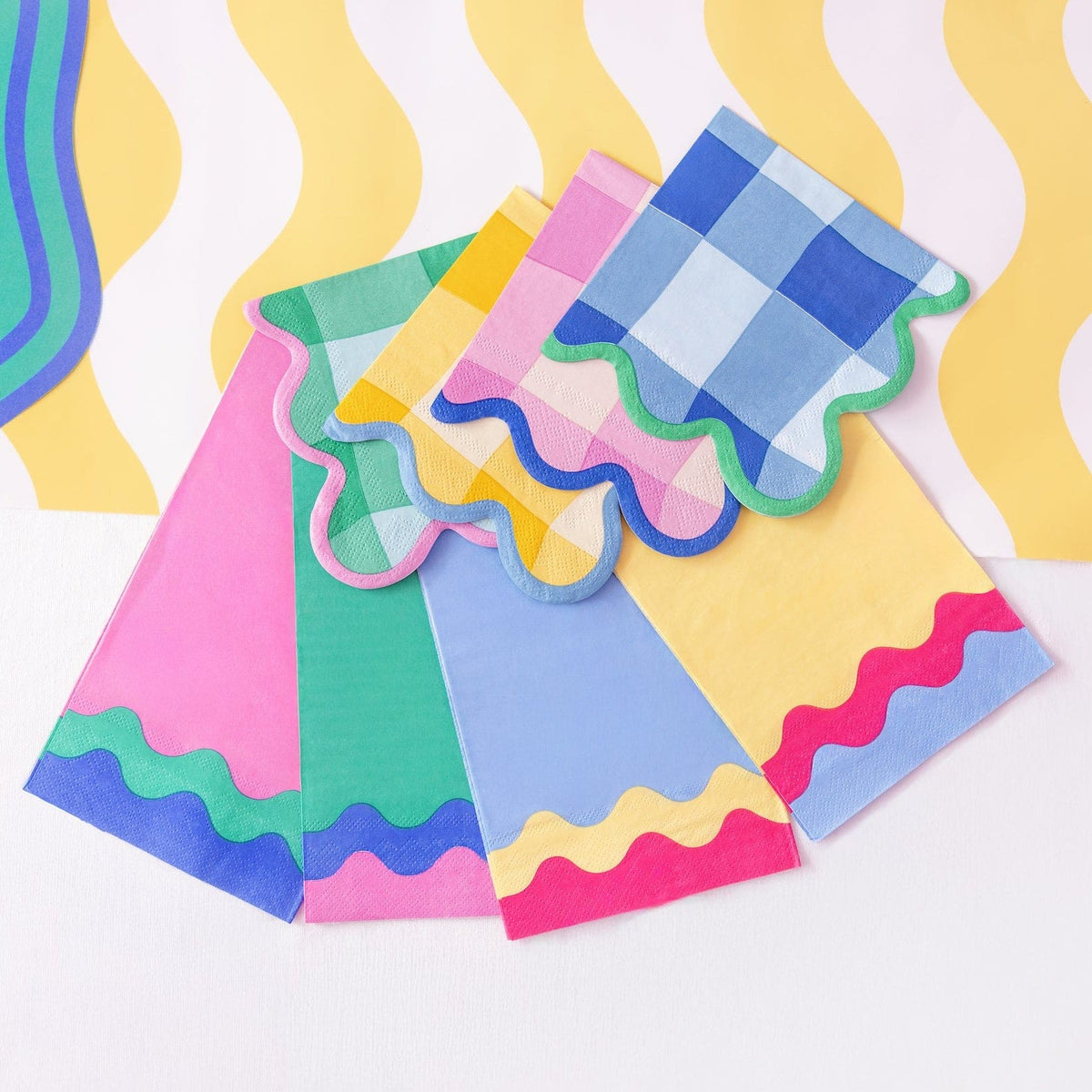 Colorwave Guest Napkins (16 ct, 4 colors)