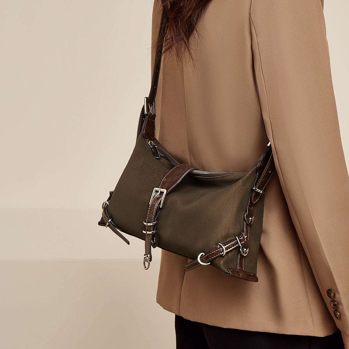 small shoulder purse, underarm bag, sweet and cool hot girls summer bag, women's mobile phone small satchel, shoulder Crossbody bag small