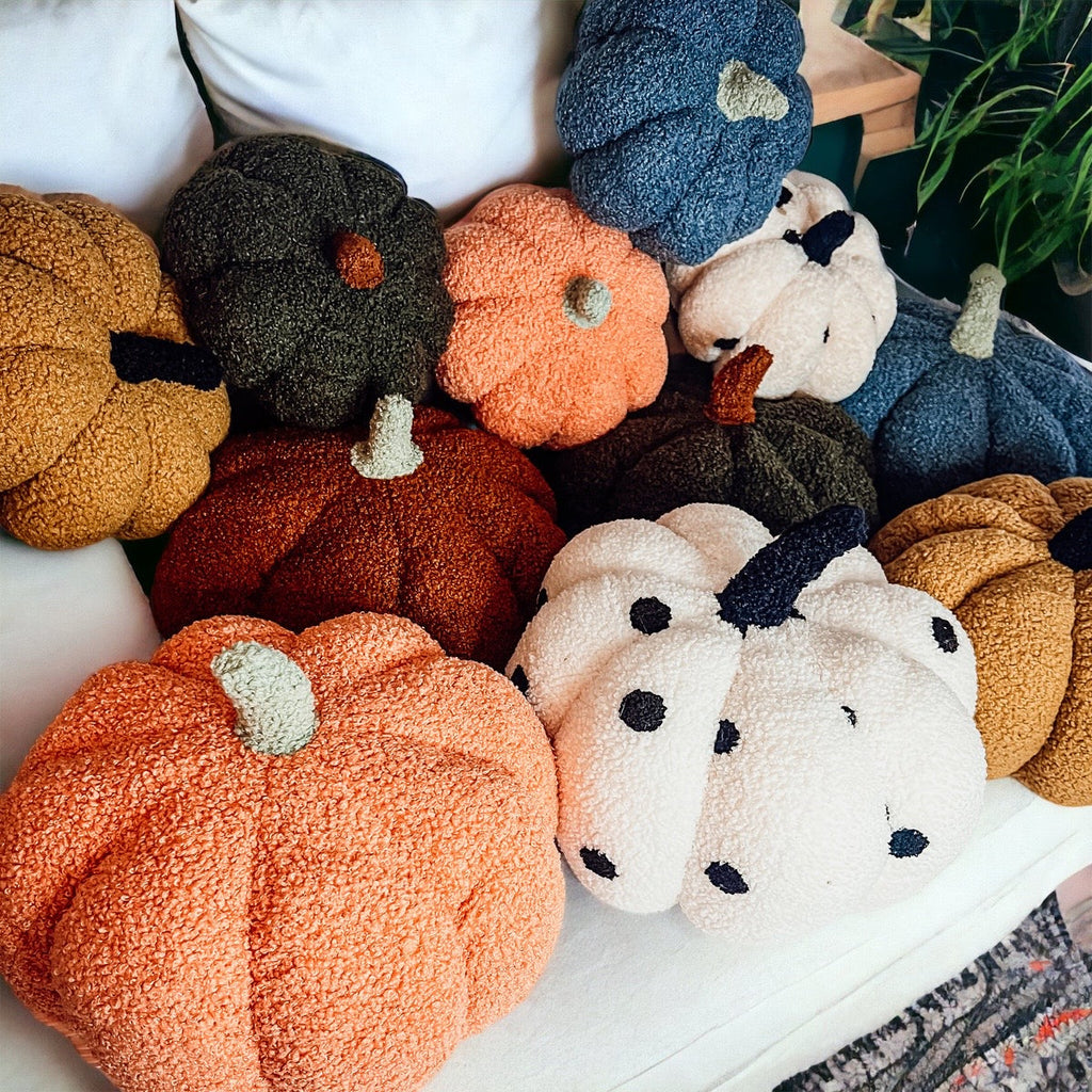 Plush Pumpkin Throw Pillow Decorative Fall Pillow Soft Cuddle Pumpkin Decor