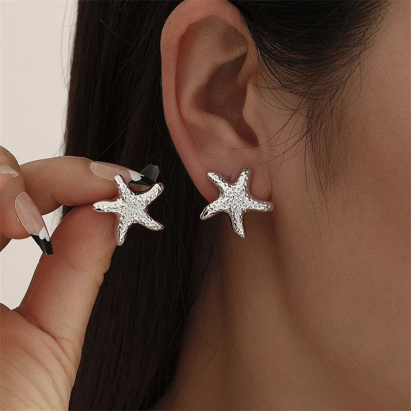 Vintage Metal Shell Stud Earrings for Women Trendy Accessories Personalization Jewelry Earrings Daily Wear Creative Jewelry Gift