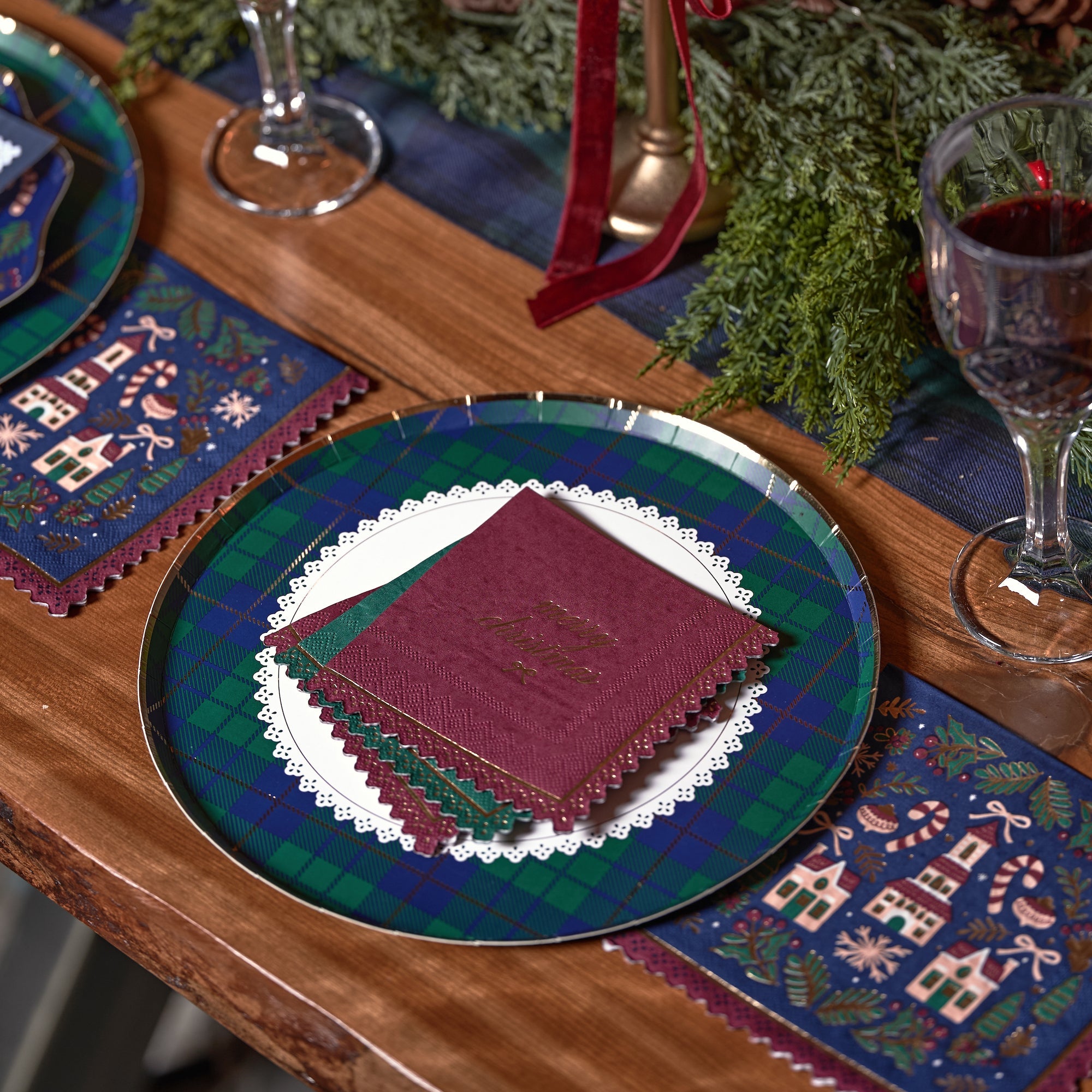 Merry Christmas Cocktail Napkins - Classic Christmas