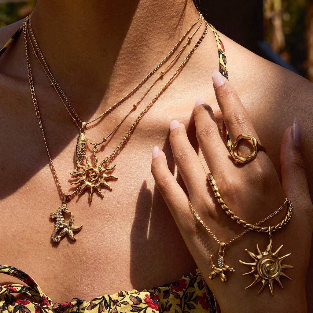 18K gold geometric shape with texture design high-end unique necklace
