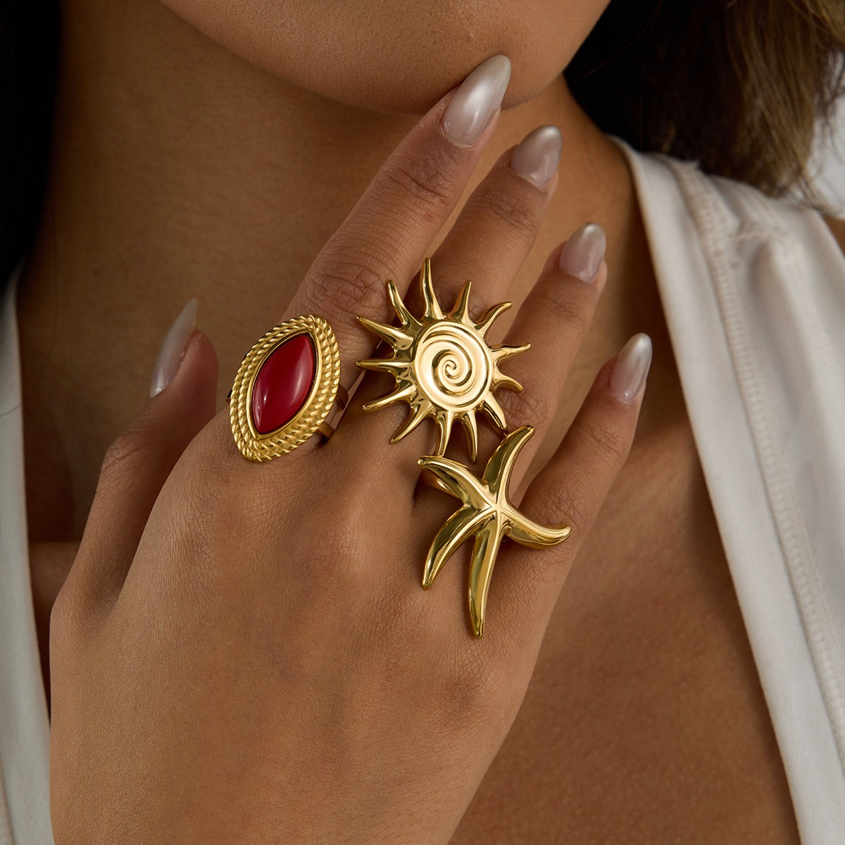 18K Gold Red Agate Ring