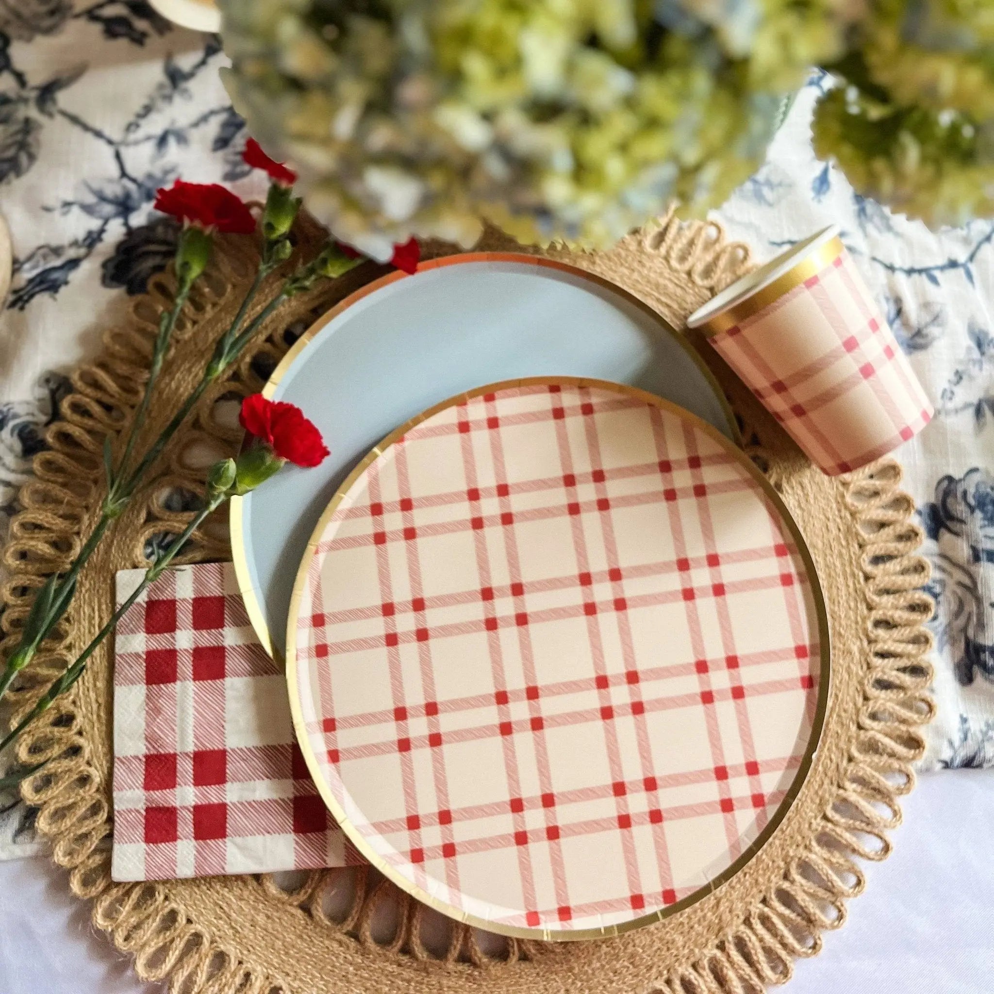 Farmhouse Red Plaid Paper Party Plate (8pcs)