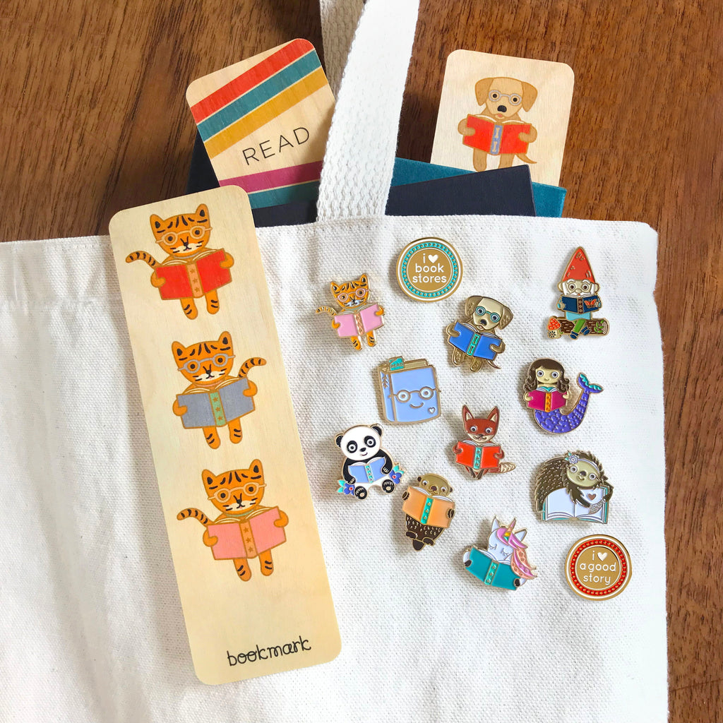 Reading Retriever Enamel Pin