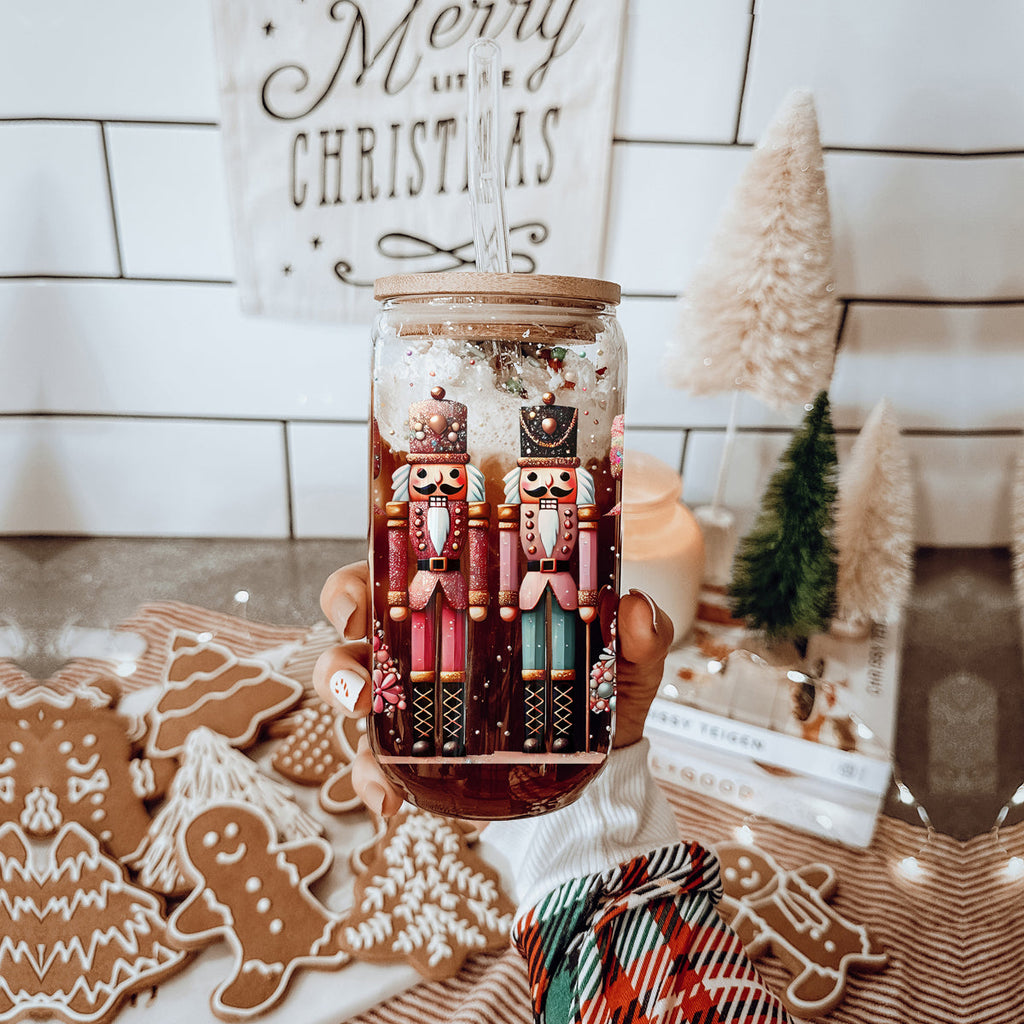 Nutcracker Glam 17oz Glass Cup
