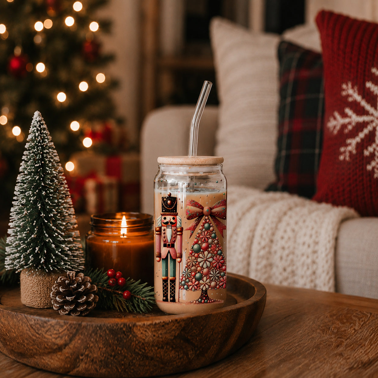 Nutcracker Glam 17oz Glass Cup