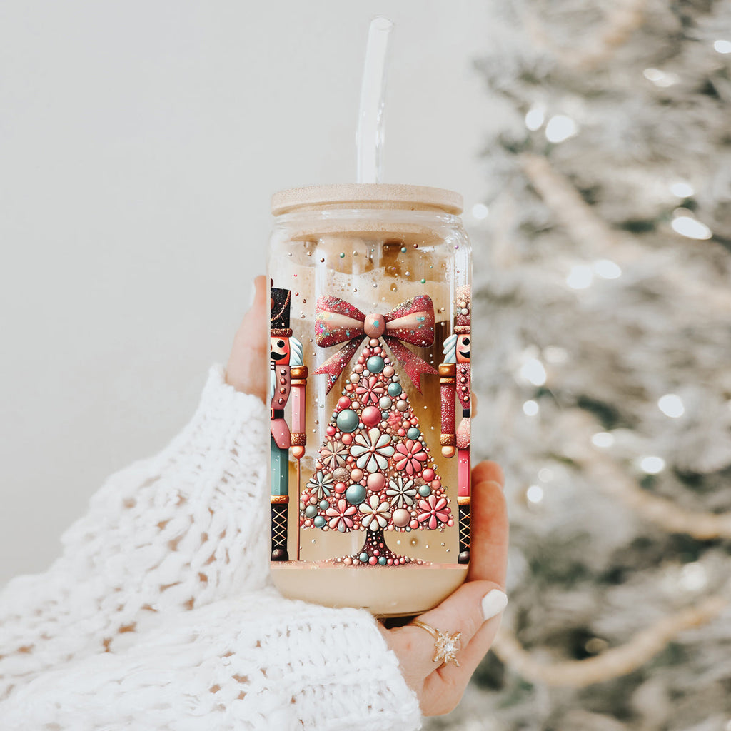 Nutcracker Glam 17oz Glass Cup
