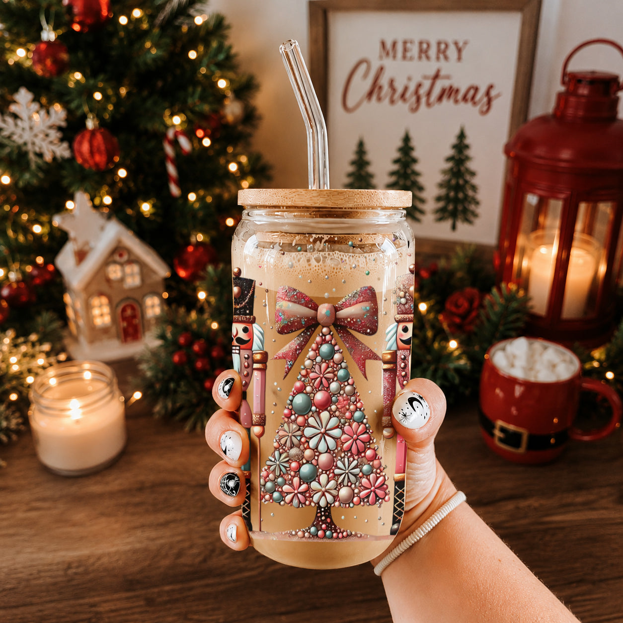 Nutcracker Glam 17oz Glass Cup