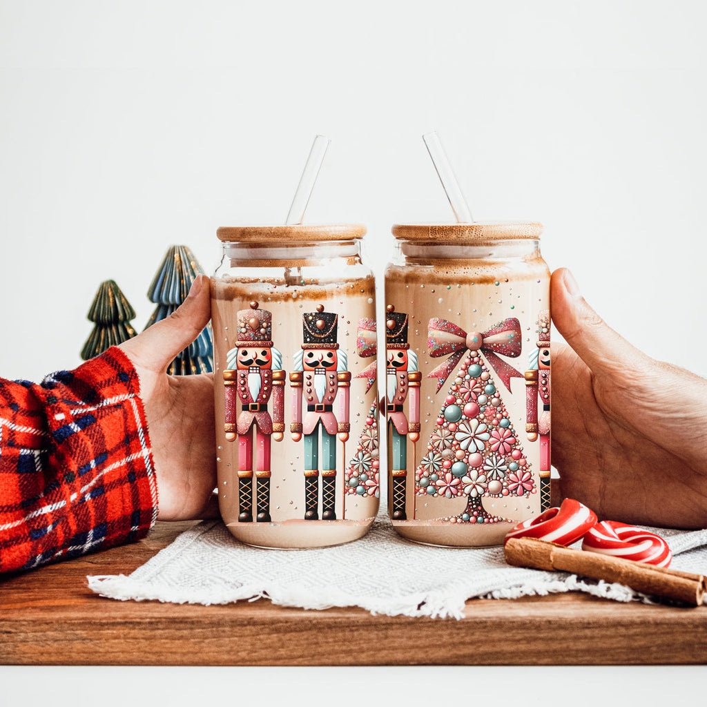 Nutcracker Glam 17oz Glass Cup