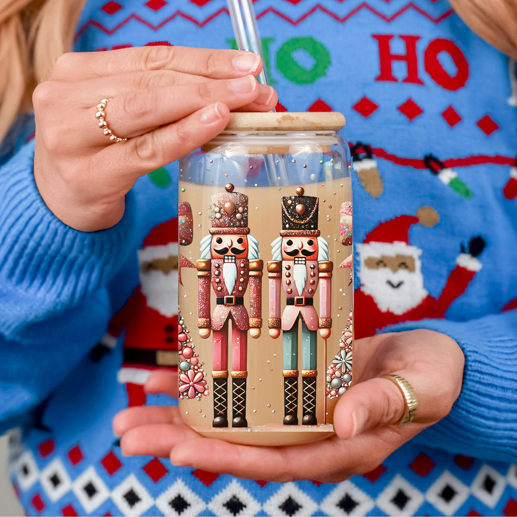 Nutcracker Glam 17oz Glass Cup
