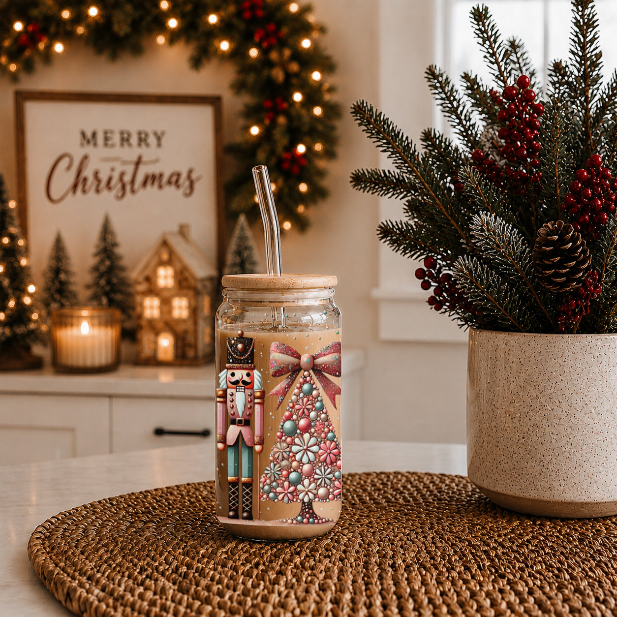 Nutcracker Glam 17oz Glass Cup