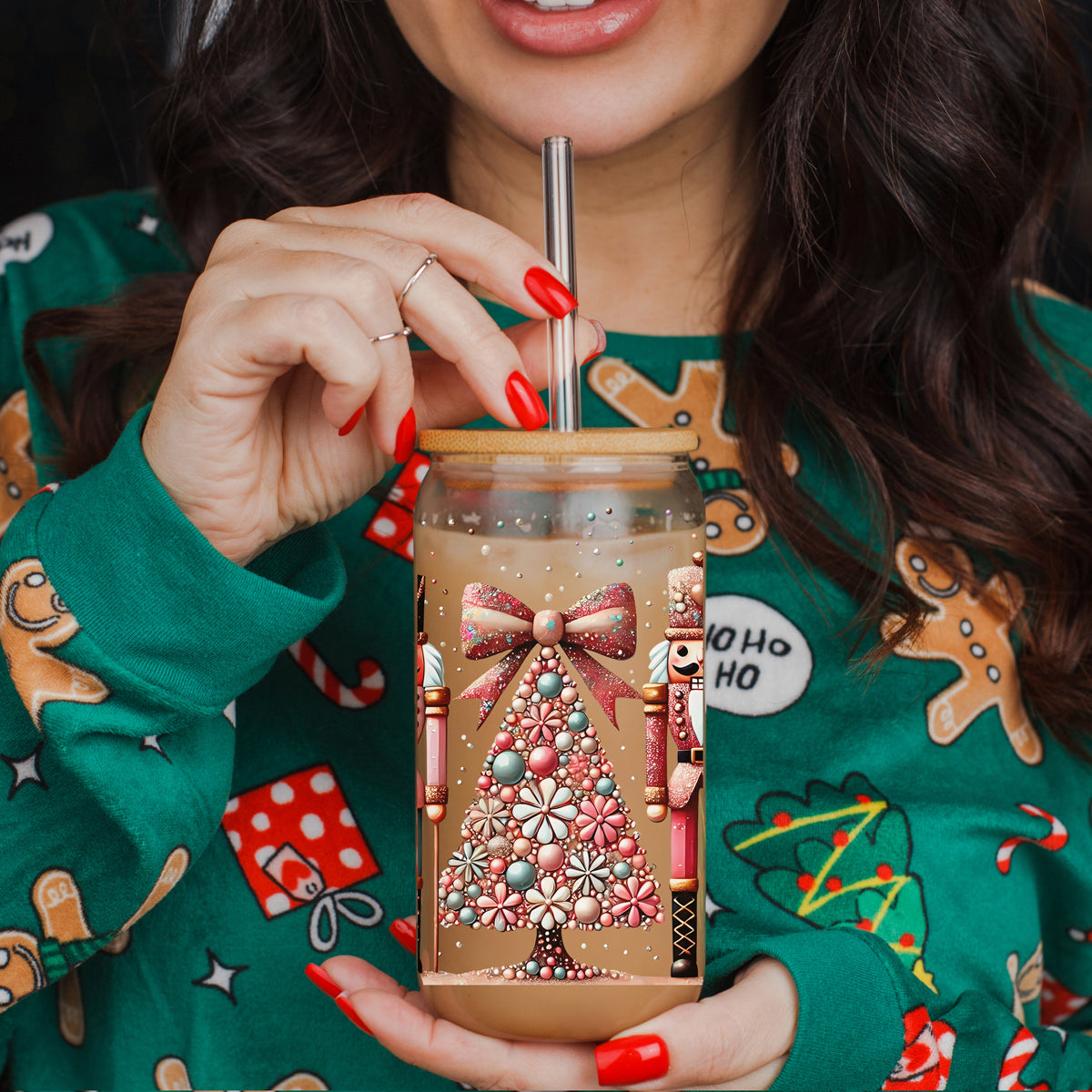 Nutcracker Glam 17oz Glass Cup