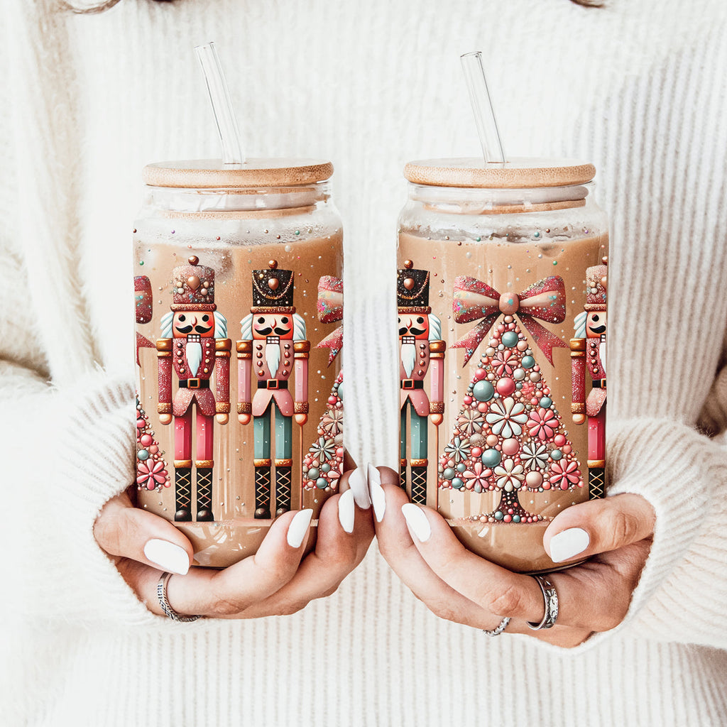 Nutcracker Glam 17oz Glass Cup