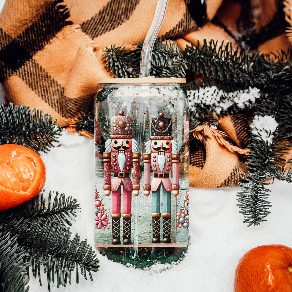 Nutcracker Glam 17oz Glass Cup