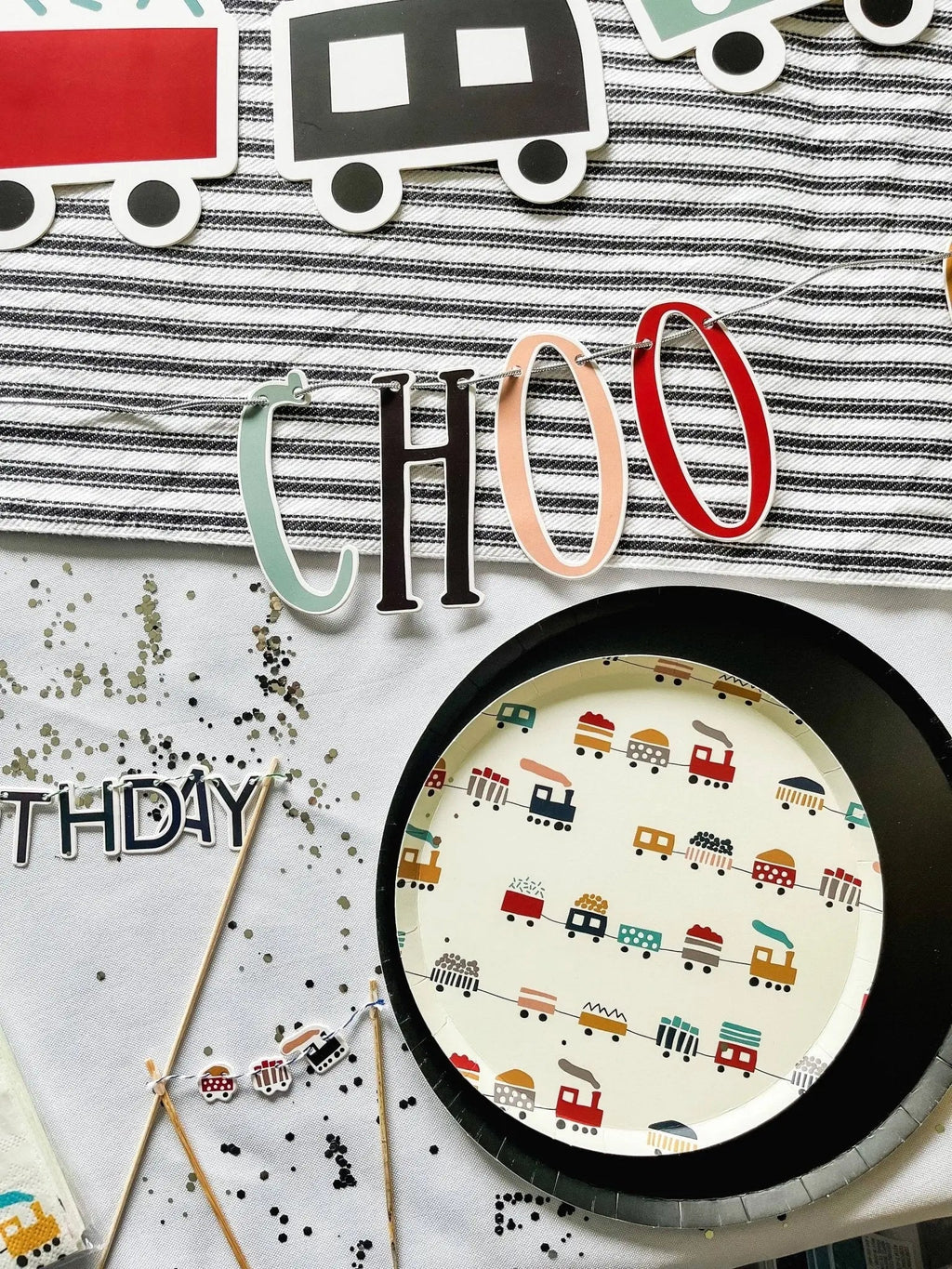 Train Dessert Plates (12pcs)